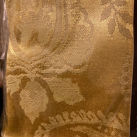 Bowtie Chair Cover - Picture 5 of 5